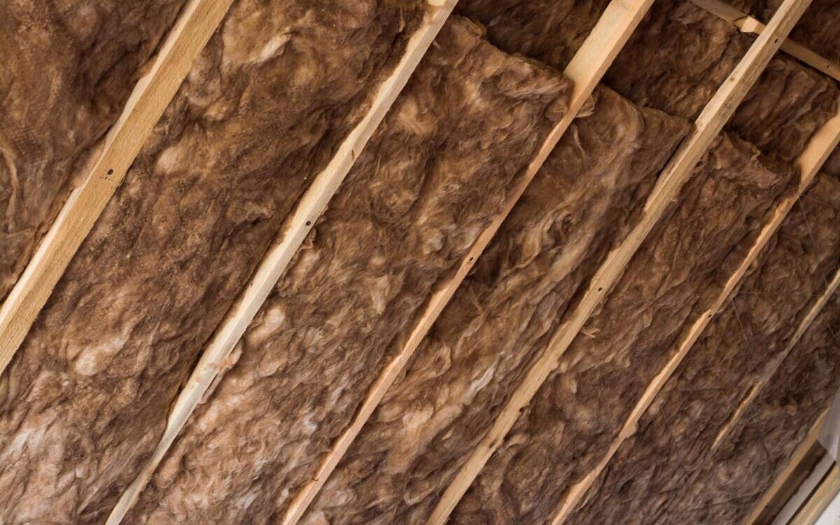 ADOBESTOCK_271758842 1200X750 | HM déco Isolation de toiture : 4 astuces pour une meilleure efficacité énergétique Saint-Louis